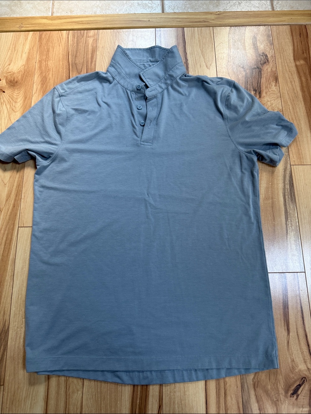 Lululemon Men's Grey Short-Sleeve Polo Shirt